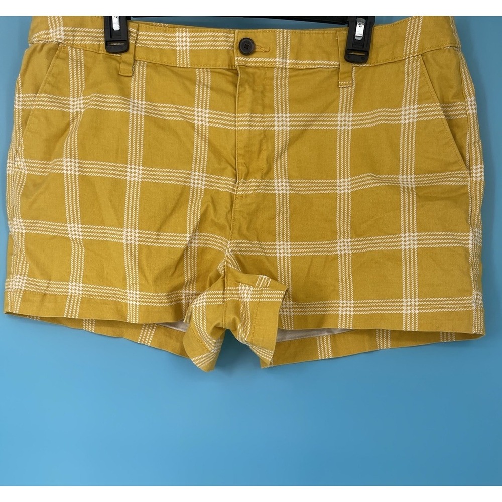 A New Day Women's Chino Shorts Size 16 Yellow Inseam 3 Inches
